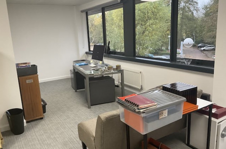 First Floor, Unit 7 Godalming Business Centre, Godalming GU7 1XW