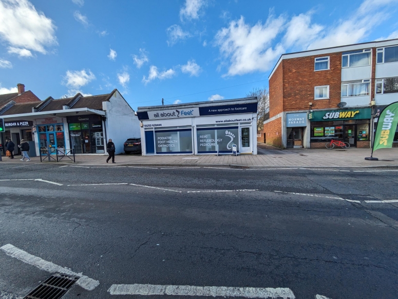 222 Fleet Road, Fleet GU51 4BY