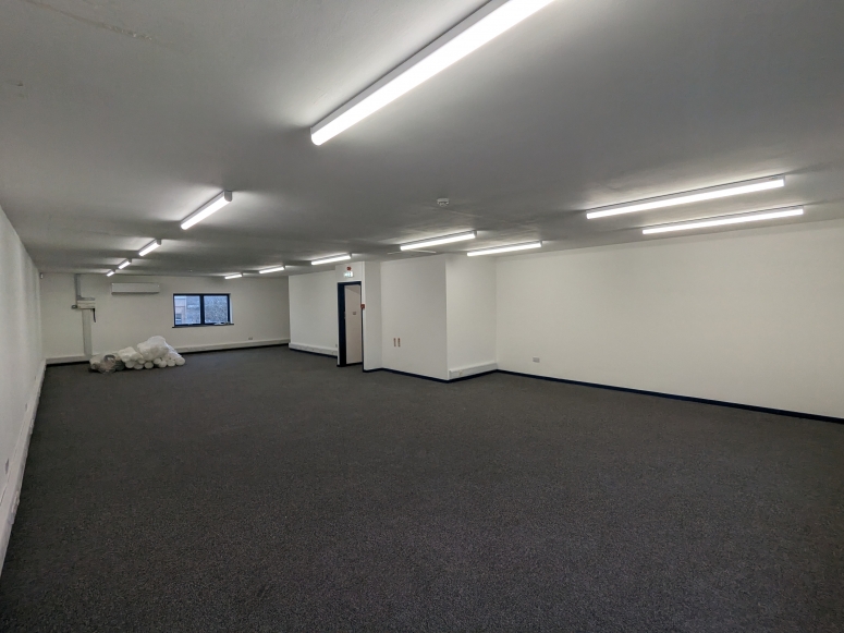 Unit 24, Boundary Business Centre, Woking, Surrey GU21 5DH