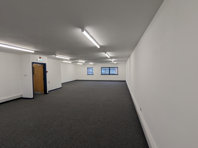 Unit 24, Boundary Business Centre, Woking, Surrey GU21 5DH