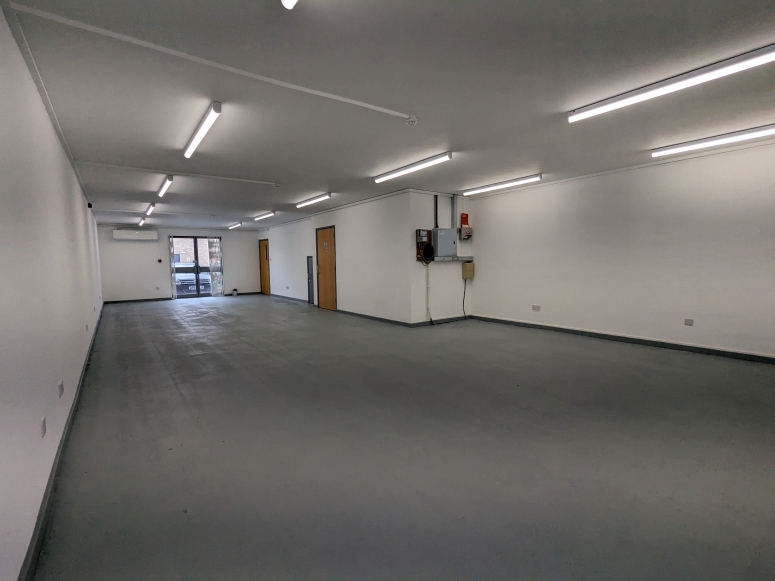 Unit 22, Boundary Business Centre, Woking, GU21 5DH
