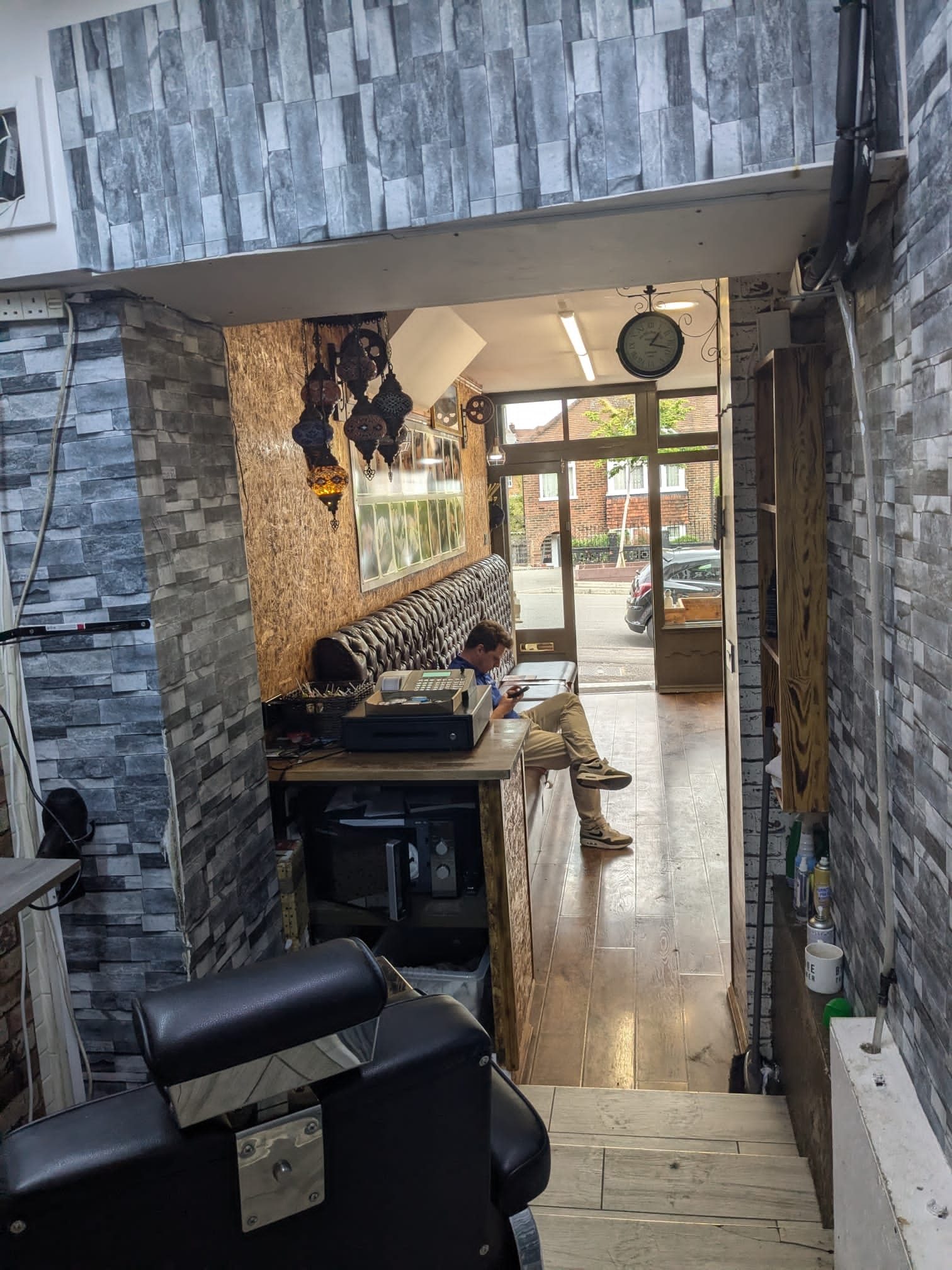 35 Woodbridge Hill, Guildford, GU2 9AA