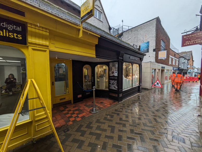 5, Swan Lane, Guildford, Surrey GU1 4EQ