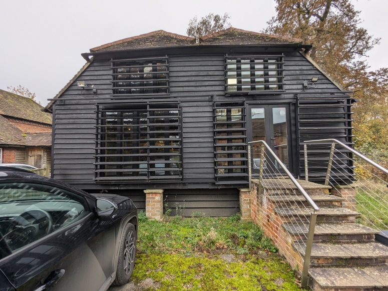 The Granary, Ockley Court Farm, Coles Lane, Ockley RH5 5LS