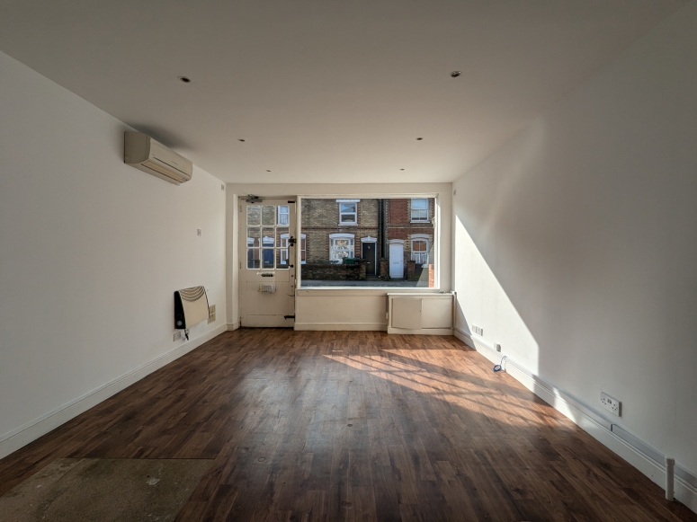 24 Guildford Park Road, Guildford, Surrey GU2 7ND