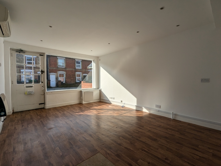 24 Guildford Park Road, Guildford, Surrey GU2 7ND