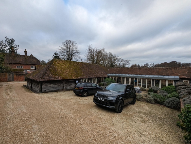 The Byre, Tilehouse Farm Offices, East Shalford Lane, Guildford, Surrey GU4 8AE