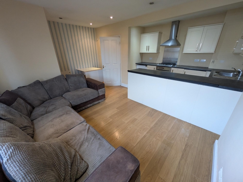 35 & 35a, Madrid Road, Guildford, GU2 7NU