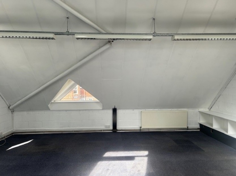Unit 1 Tanners Court, Brockham RH3 7NH