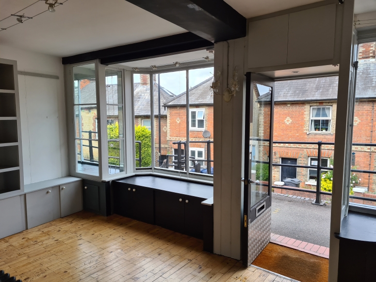 13A Lower Street, Haslemere, GU27 2NY