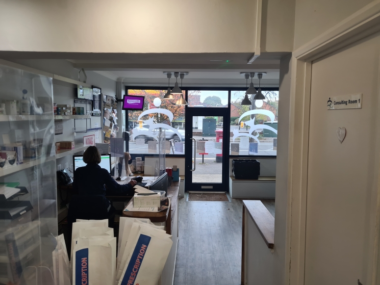 137 Worplesdon Road,Guildford, Surrey GU2 9XA