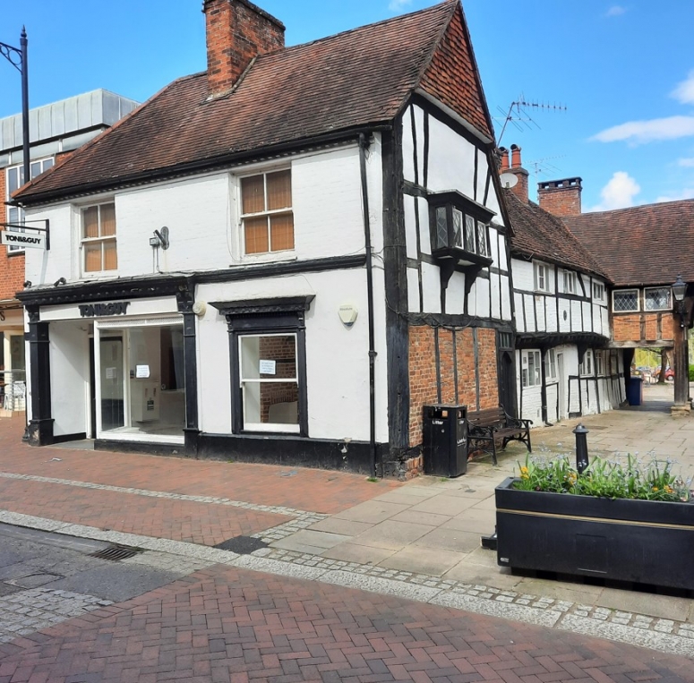 46 High Street, Godalming, Surrey GU7 1DY