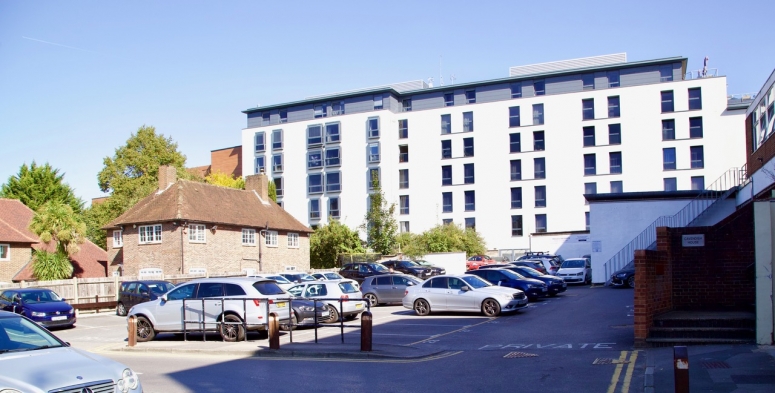 229-235 Cavendish House, High Street, Guildford, Surrey GU1 3BJ