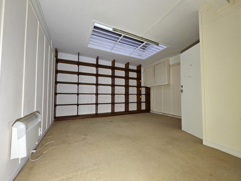 The Old Bank Premises, Churt Road, Beacon Hill, Hindhead, GU26 6NL