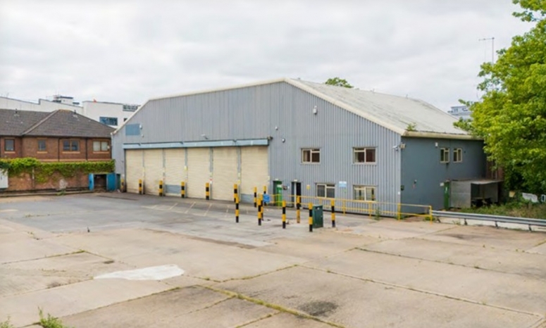 Waterside, Leas Road, Guildford, Surrey GU1 4QT