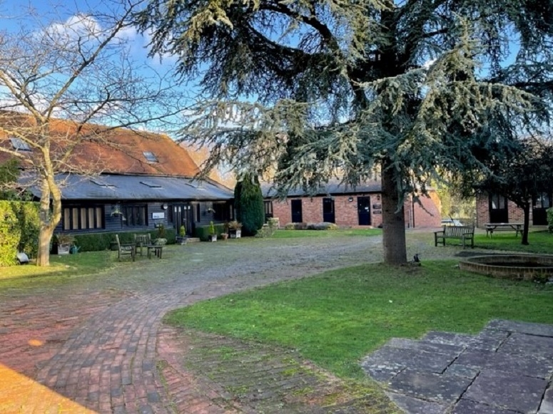 8 Birtley Courtyard, Birtley Road, Bramley, Surrey GU5 0LA