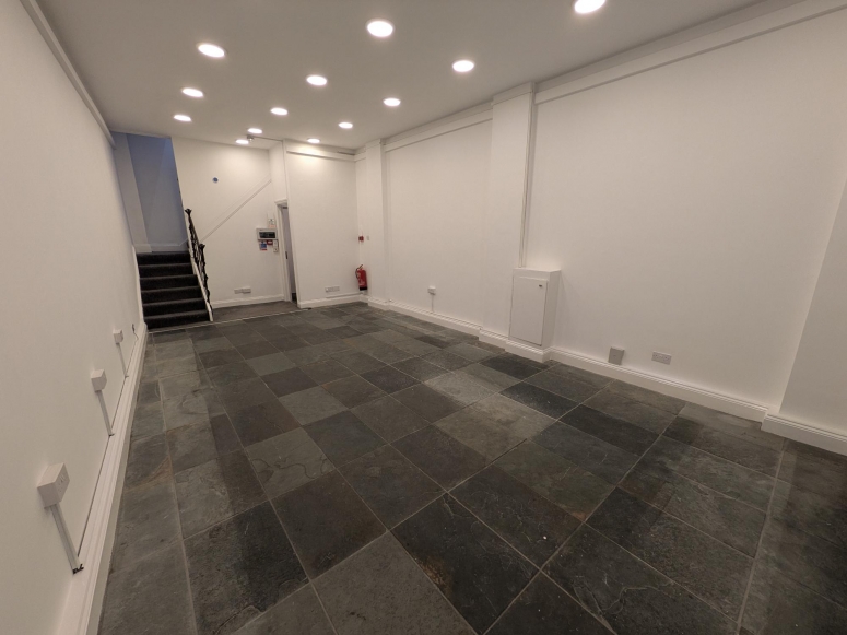 25 Chapel Street, Guildford, GU1 3UL