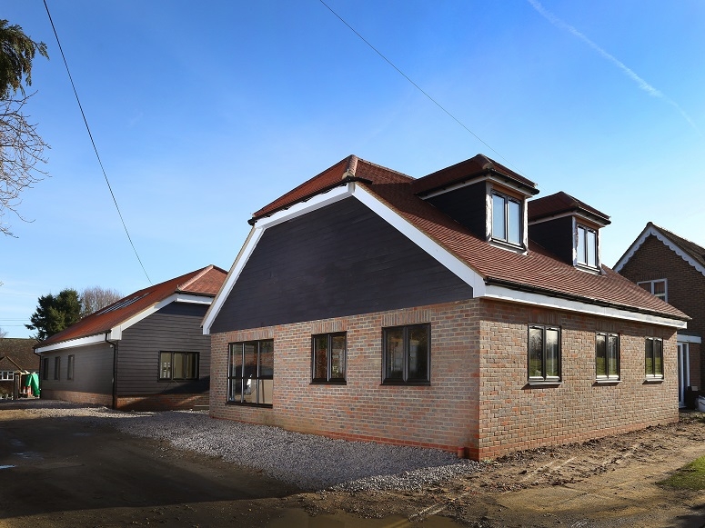 Kings Court, Burrows Lane, Gomshall, Surrey, GU5 9QE
