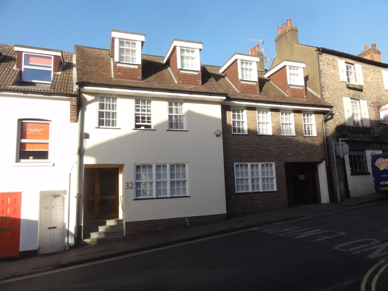 April 2019 - 32 Castle Street, Guildford, Surrey GU1 3UW