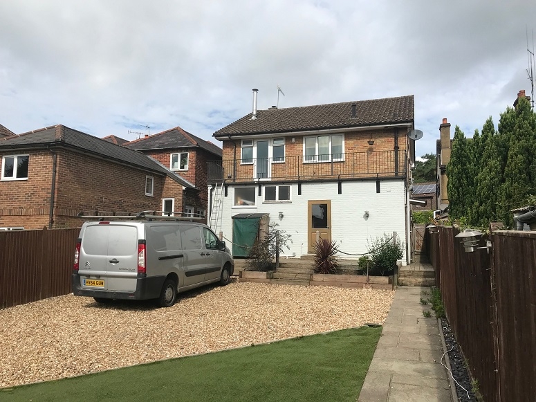 21a  Junction Place, Haslemere,  Surrey, GU27 1LE