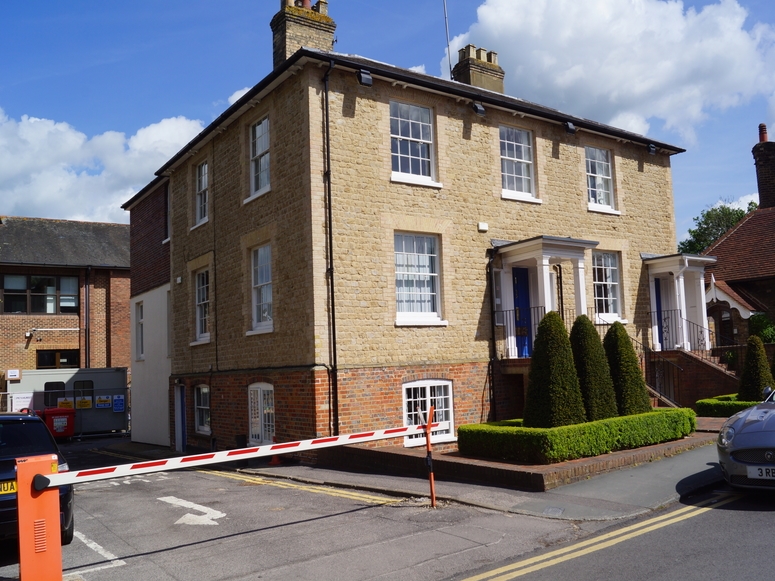 First Floor, Bury House, 1-3 Bury Street, Guildford, GU2 4AW