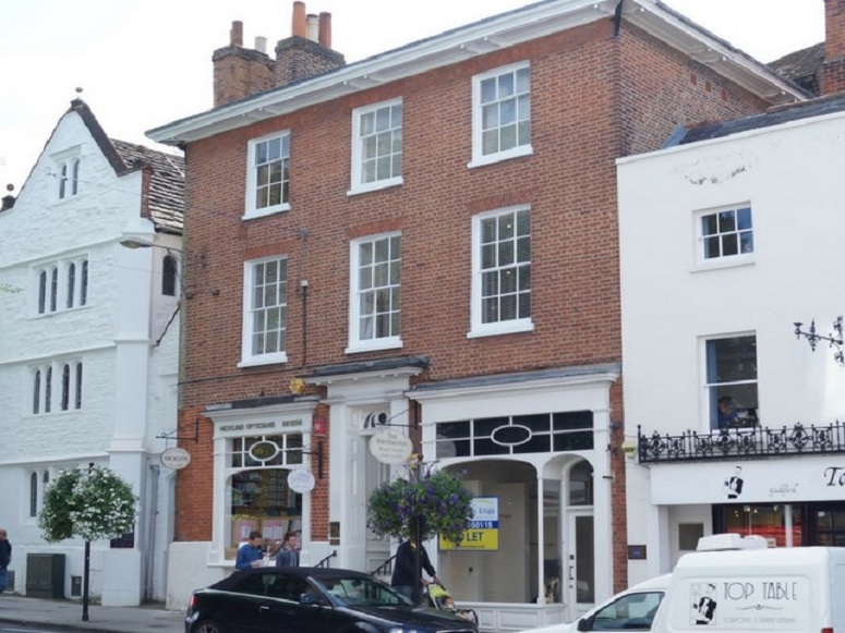 First Floor, 210 High Street, Guildford, Surrey, GU1 3JB