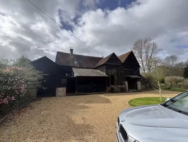 Storage Barns, Langhurst, Godalming, GU8 4JP