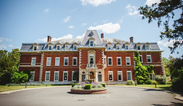 Fetcham Park, Lower Road, Fetcham, Surrey, KT22 9HD