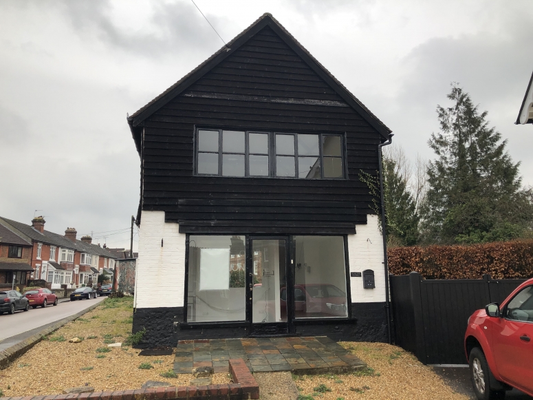 September 2022- 72a Station Road, Petersfield, Hants GU31 4AH