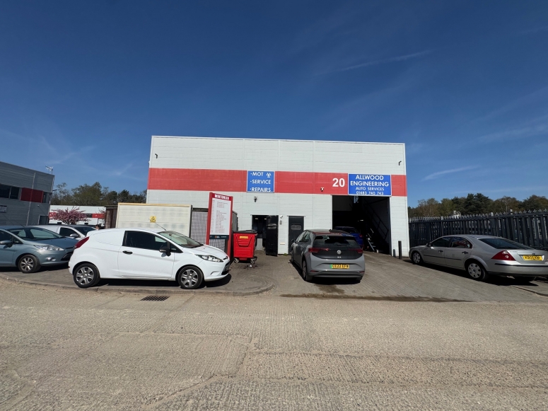 Wintonlea Industrial Estate, Monument Way West, Woking, GU21 5EN