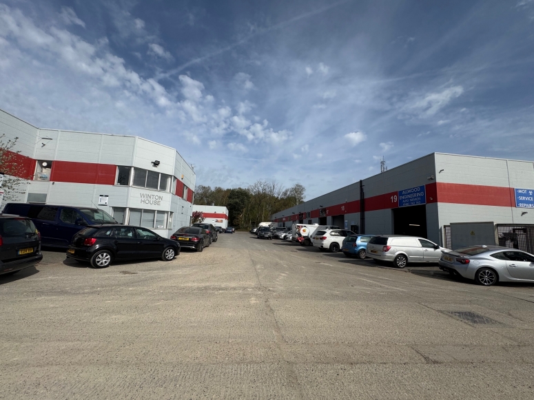Wintonlea Industrial Estate, Monument Way West, Woking, GU21 5EN