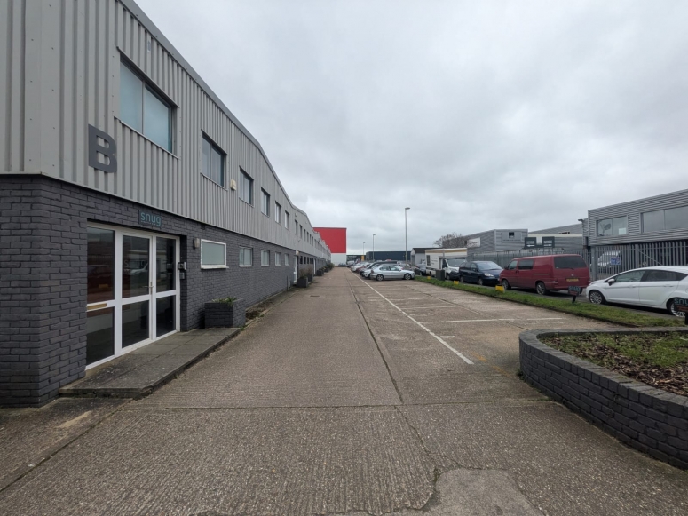 Unit B Manawey Industrial Estate, Holder Road, Aldershot, GU12 4RH