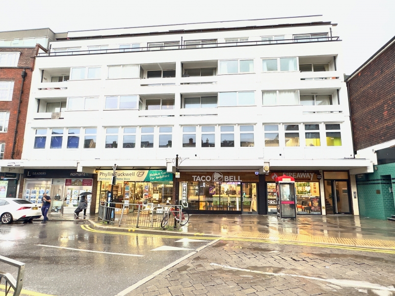 First Floor Offices, Cavendish House, 233-235 High Street, Guildford, Surrey GU1 3BJ
