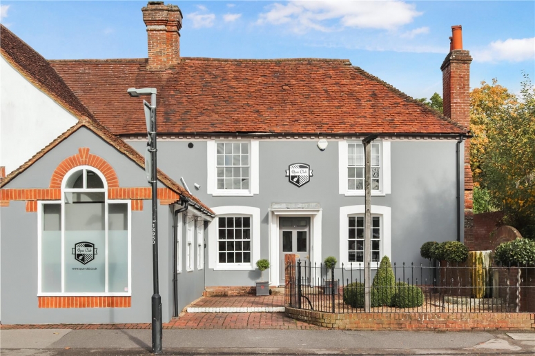 35 High Street, Cranleigh, Surrey GU6 8AS