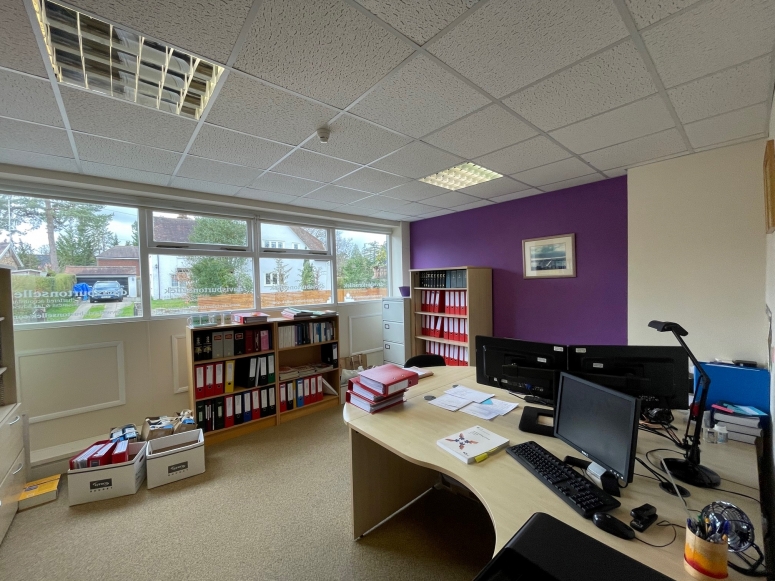 The Galleries, Charters Road, Sunningdale, Ascot, Berks SL5 9QJ