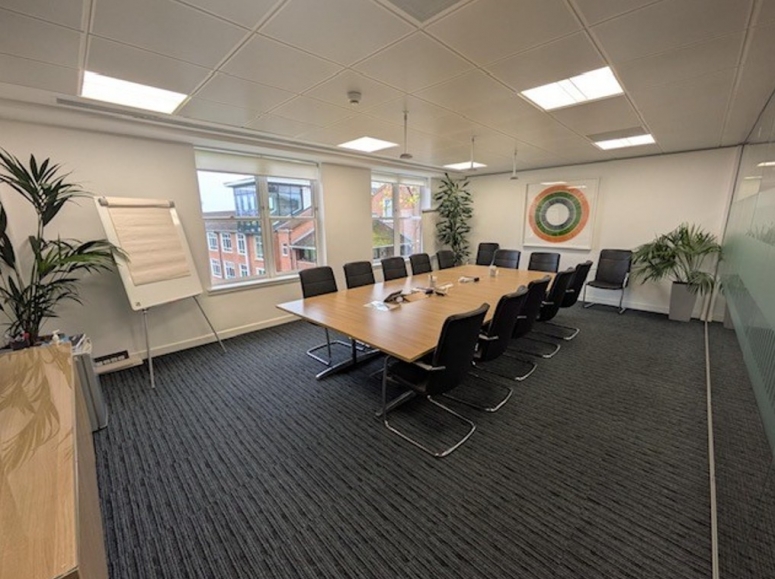 1st Floor Offices, Eastgate Court, High Street, Guildford GU1 3AW