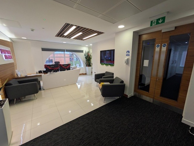 1st Floor Offices, Eastgate Court, High Street, Guildford GU1 3AW