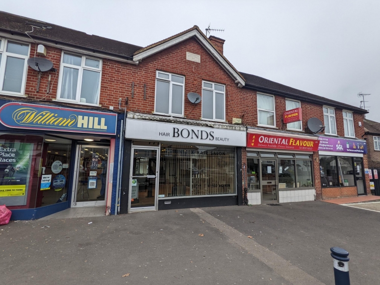 282 Woodham Lane, Addlestone, Surrey KT15 3NT