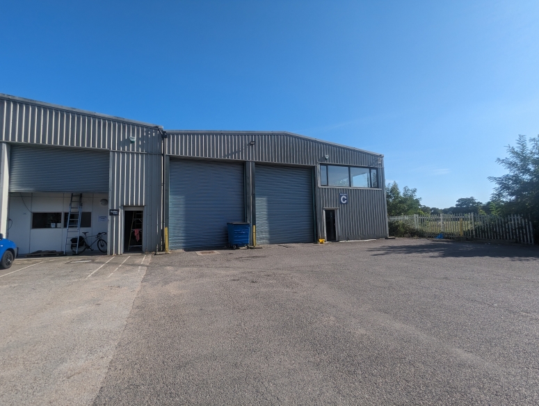 Unit C, Burnt Common Distribution Centre, London Road, Guildford GU23 7LN