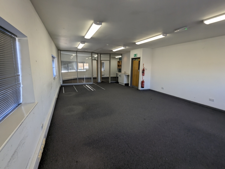 18, Boundary Business Centre, Boundary Way, Woking Gu21 5DH