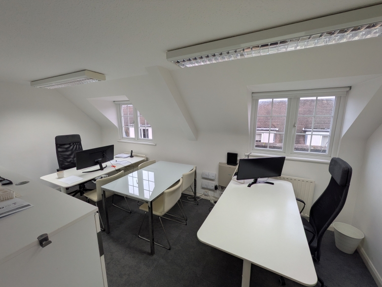 Third Floor, Chapel House, Chapel Street, Guildford, GU1 3UH