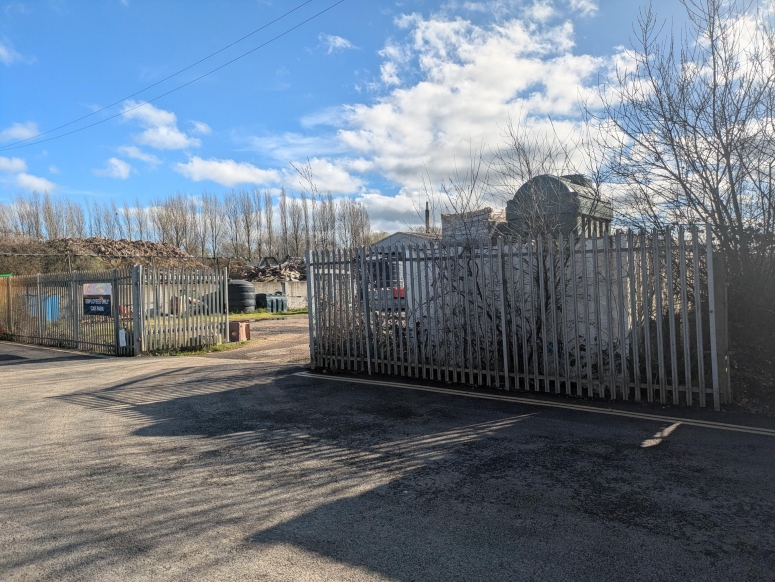 Unit 9 Stubs Industrial Estate, Hollybush Lane, Aldershot, GU11 2PX