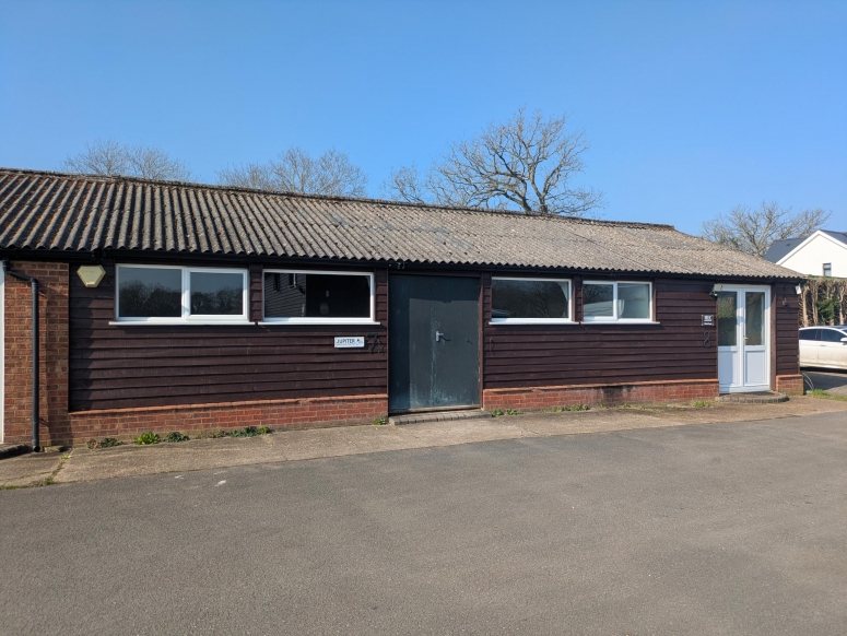 Unit 7, The Barns, Pennypot Lane, Chobham, GU24 8DJ