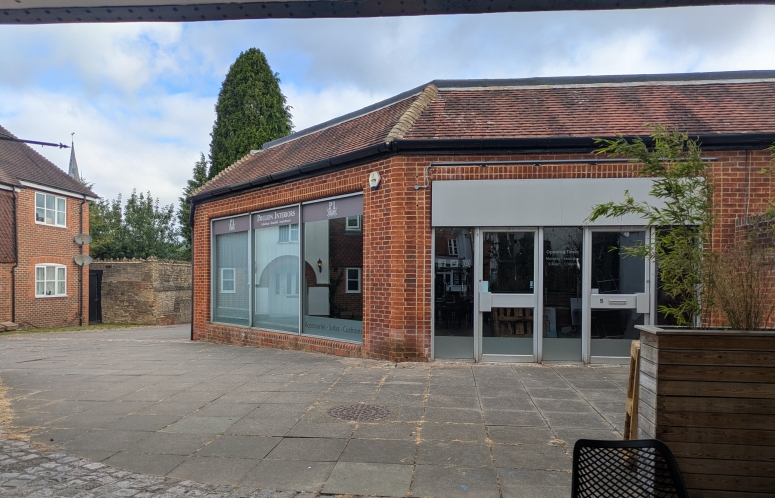 Unit 5, Angel Court, Godalming, GU7 1DT