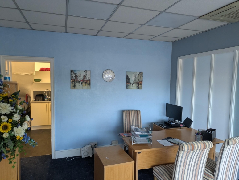 Ground Floor, 2 Aldershot Road, Guildford, GU2 8AF